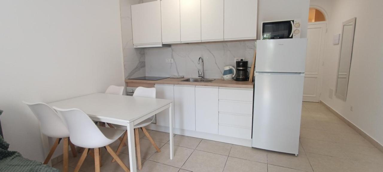 Newly Renovated Modern Apartment In Orlando Complex, Costa Adeje Buitenkant foto